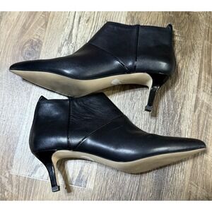 Donald J Pliner Black Fayla Leather  Kitten Heel Ankle Boots SZ 8.5
